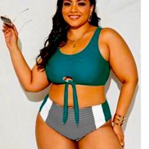 Women’s Shein swimsuit. NWT 2XL